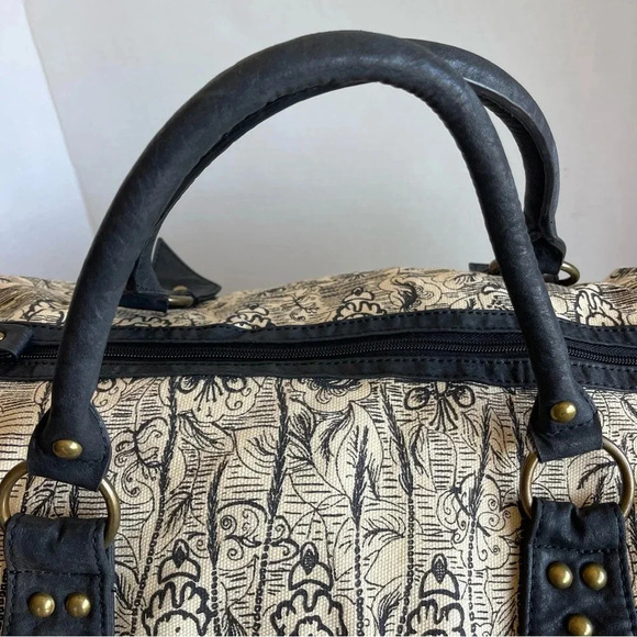 AmyKathryn Vegan Large Duffle Bag - Picture 10 of 16